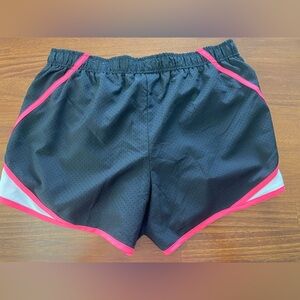 Womens Xersion shorts, size medium